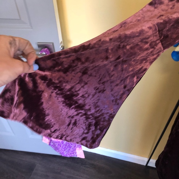 ANA Velvet DRESS - Picture 5 of 9